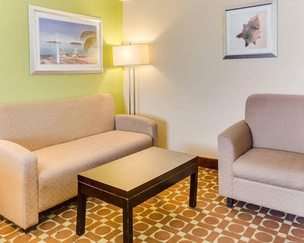 Garner Hotel Virginia Beach North By Ihg Exteriér fotografie